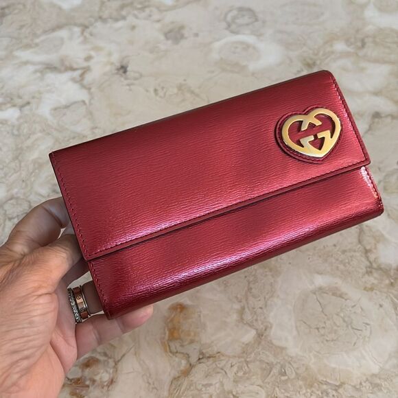 GUCCI Red Shiny Leather Interlocking G Heart Flap Long Wallet - Picture 3 of 14